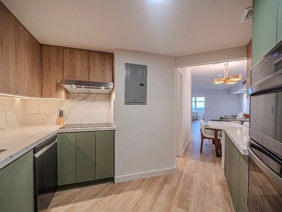 2nd image of 801 Brickell Bay Dr APT 1168