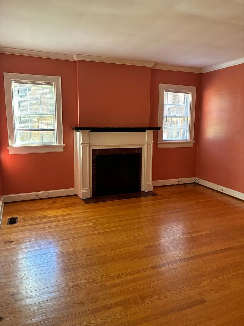 815wj — Photo 2