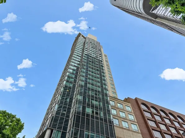 837 Hastings St W #2005, Vancouver, BC V6C 3N6