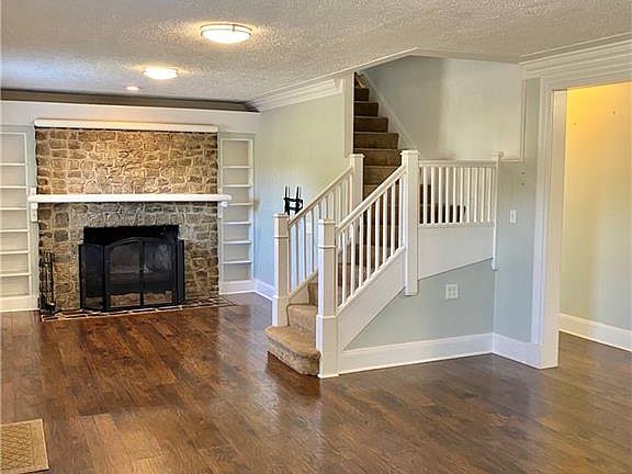 5th image of 4009 Penick Rd