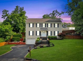 110 Hawthorne Rd, Rocky Point, NY 11778