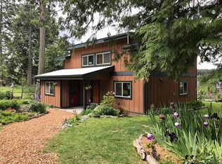 42 Shady Ln, Eastsound, WA 98245