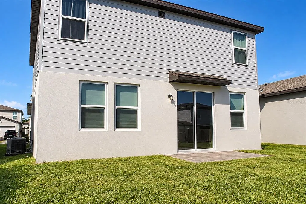 4 bed, 2.5 bath, 2167 sqft, $3,450 — Photo 3