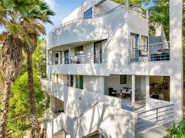 4939 Medina Dr, Woodland Hills, CA 91364