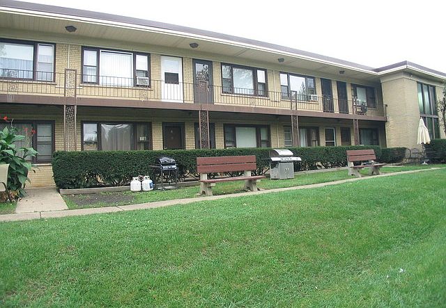 1st image of 14 King Arthur Ct APT 11
