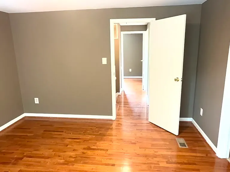 10212 Millstream Dr — Photo 49