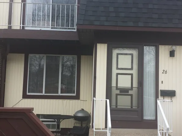 6462 State Rd APT O26, Parma, OH 44134