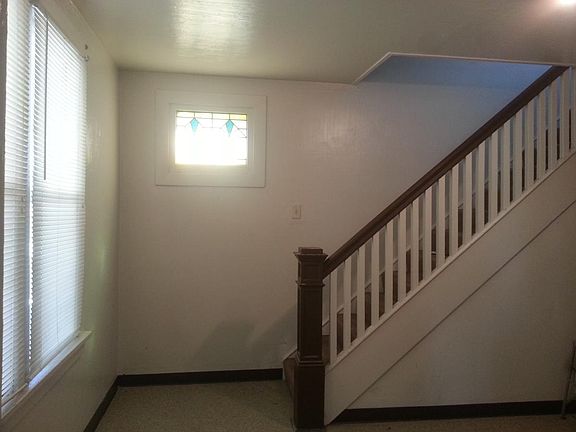 4th image of 2840 Capitol St #1