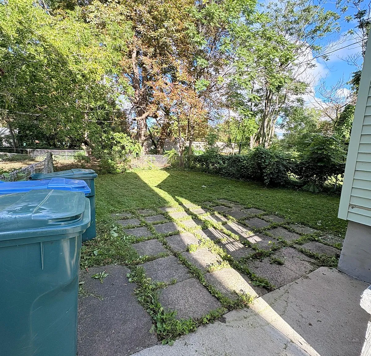 2 bed, $975 — Photo 2