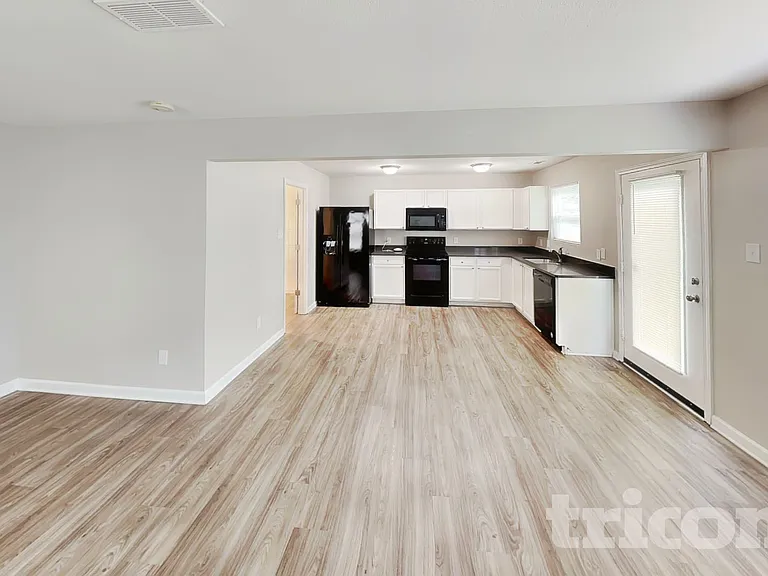 1362 Cadre Cir — Photo 3