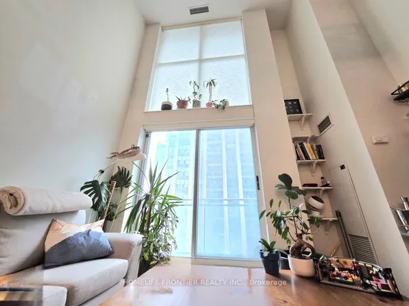 188 Doris Ave Unit 1014, Toronto, ON M2N 6Z5