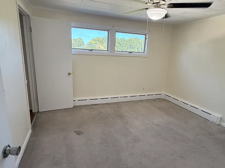 308 Myrtle St — Photo 11