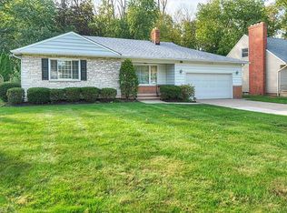 2810 Wildflower Dr, Rocky River, OH 44116