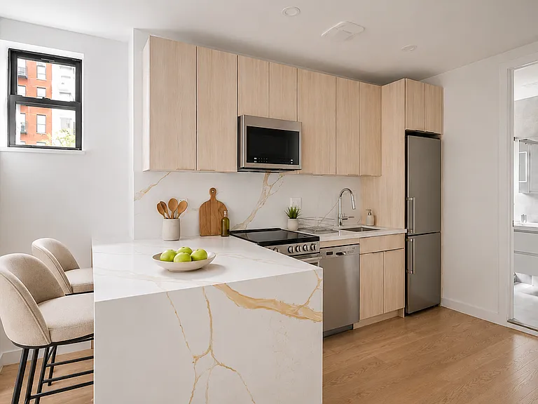 142 Sullivan St #10 — Photo 4