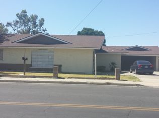 1017 W Davis St, Hanford, CA 93230