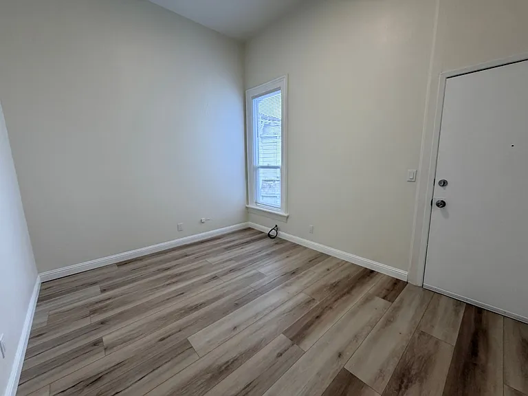 1115 7th Ave #4 — Photo 3