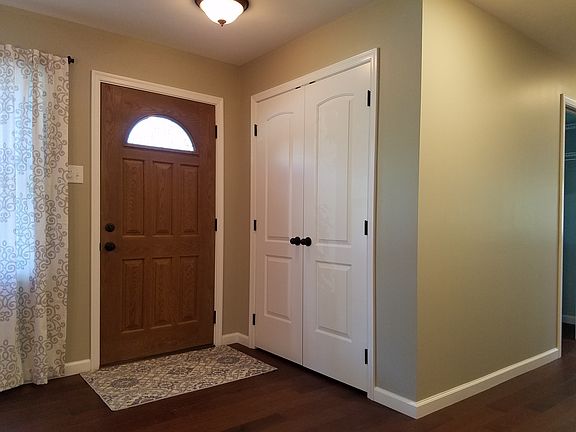 5th image of 612 Sunset Dr