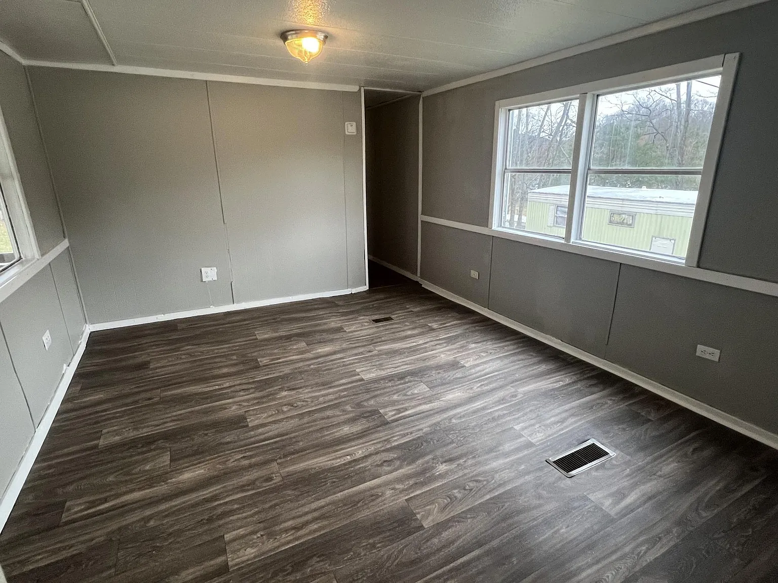 3 bed, $695 — Photo 2