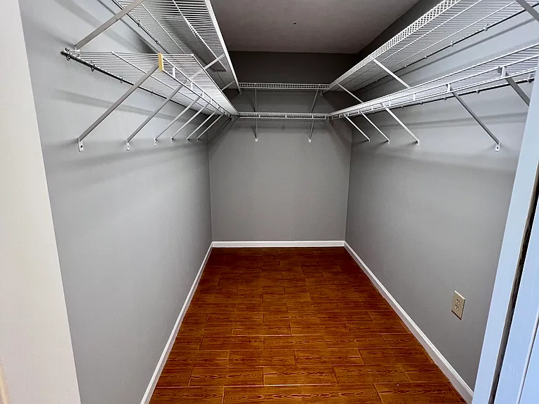 2111 Pentland Rd — Photo 15