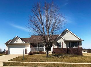 2502 Hart Ave, Des Moines, IA 50320
