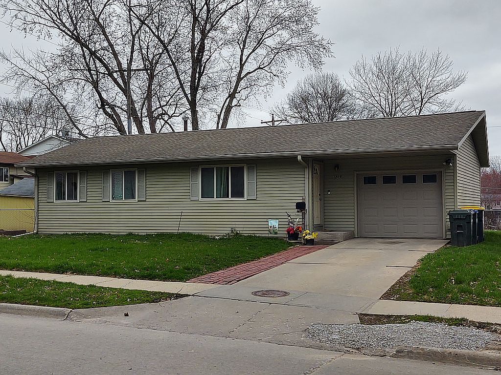 1208 Arthur St, Iowa City, IA 52240 Zillow