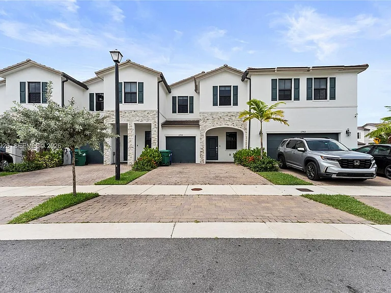 12958 SW 231st St — Photo 38