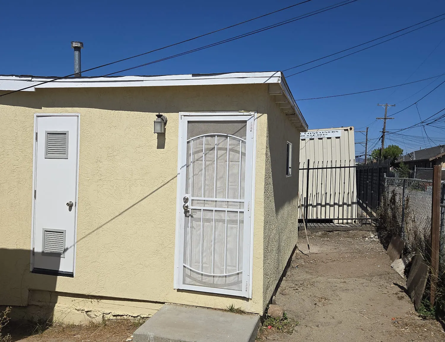 Clay Ave, San Diego — Photo 2