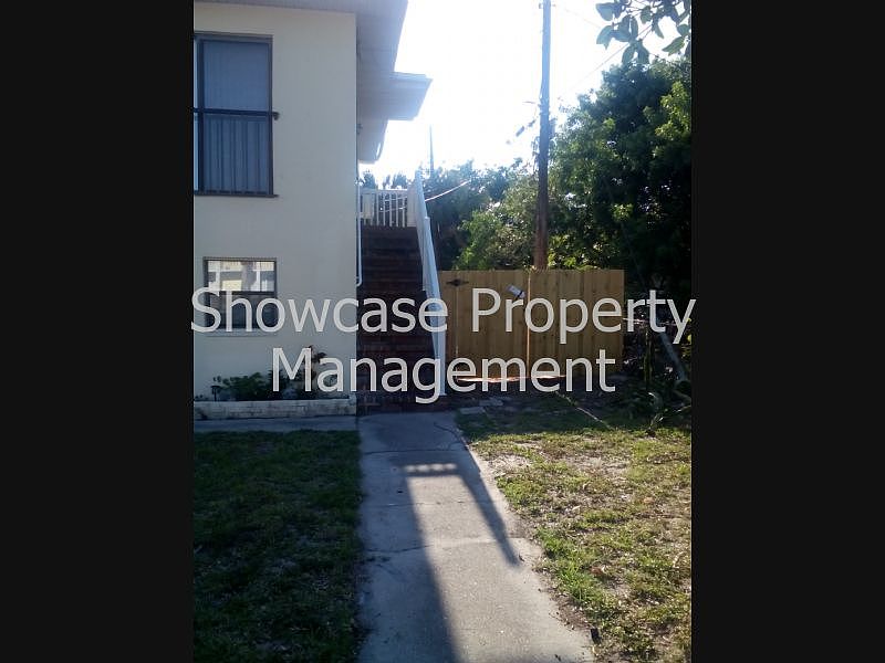 1st image of 7523 Magnolia Ave