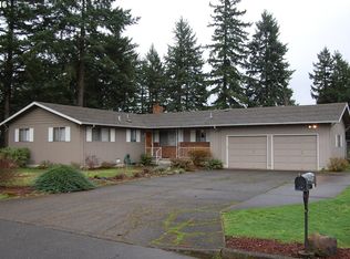 10906 SE Center St, Portland, OR 97266