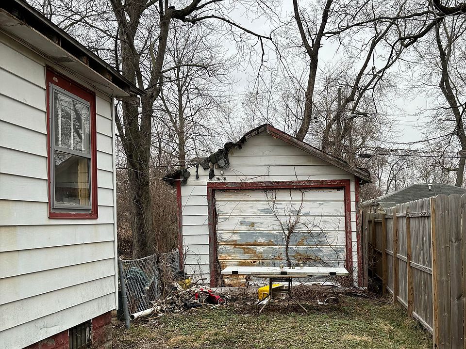 2nd image of 1628 N Somerset Ave