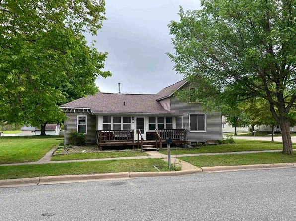 114 W 8th St, Richland Center, WI 53581