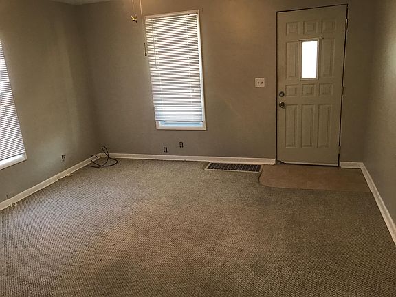 5th image of 2345 Blue Ave