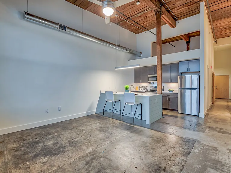 Port City Apartments — Photo 30