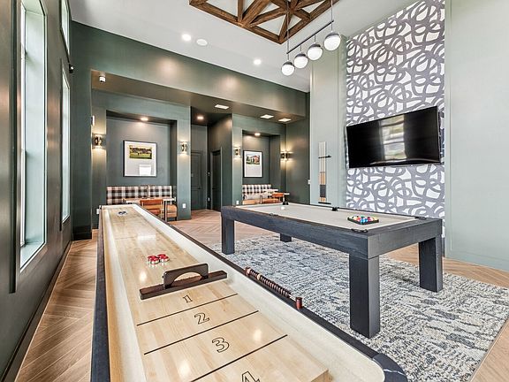 Ascend Morganton Park apartments community photo