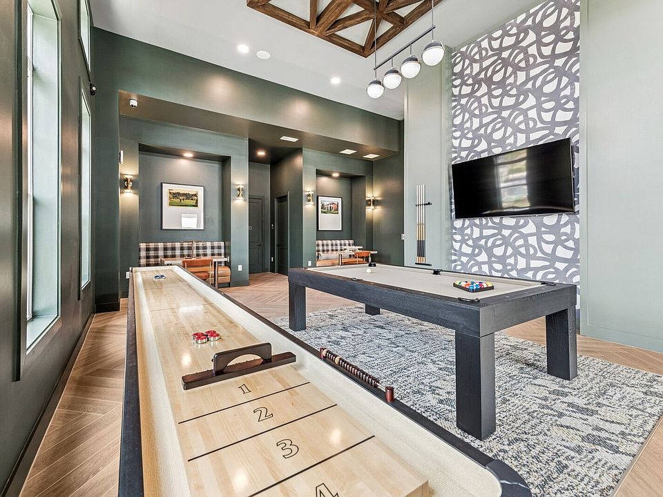 Ascend Morganton Park apartments community photo