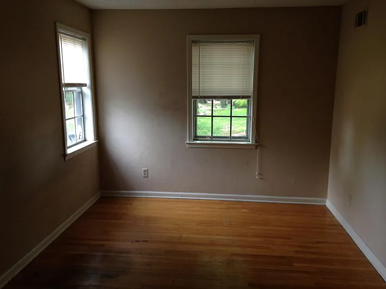 2900 Clearwood Rd — Photo 9