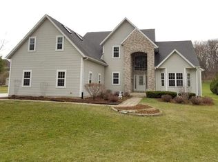 N1665 Fairview Ln, Fort Atkinson, WI 53538