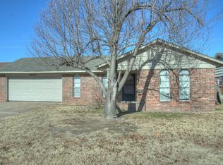 11527 E 27th St, Tulsa, OK 74129