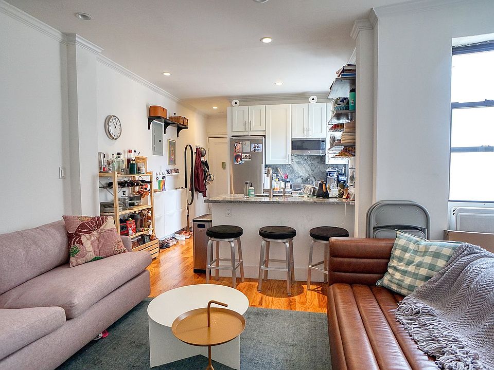 1st image of 310 12th St APT 20