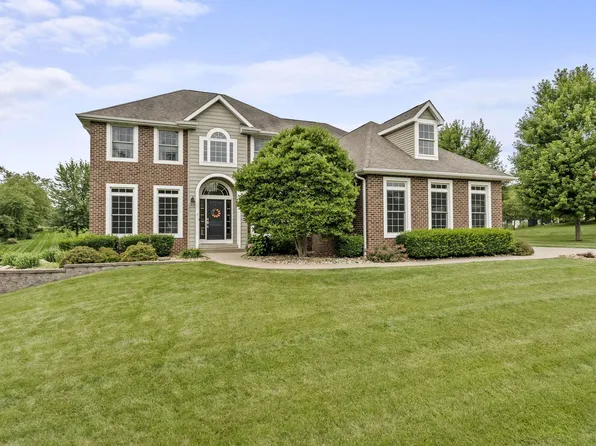 2466 Cattail Rdg, Muscatine, IA 52761