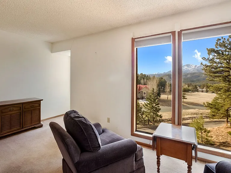 590 Greenway Ct #A — Photo 20