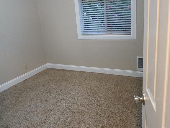 5th image of 3124 156th St SW #2