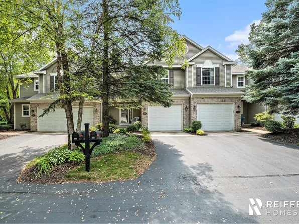 665 Abbey Mill Dr SE, Ada, MI 49301