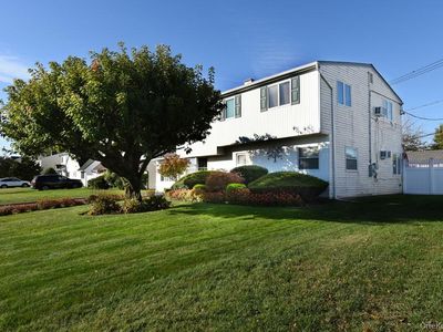 444 Division Avenue, Hicksville, NY, 11801