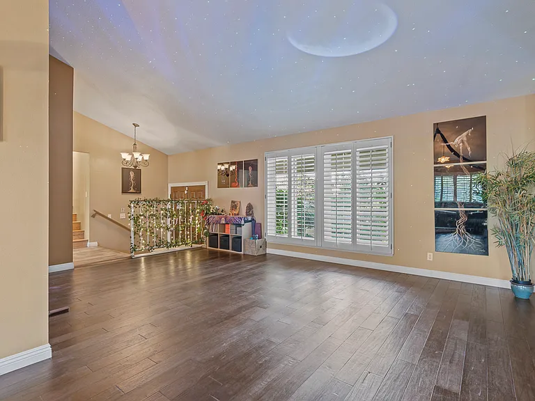 5843 Thor Dr — Photo 10