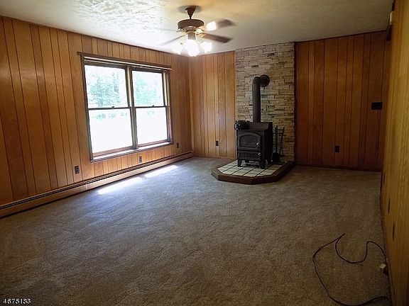 ADDITIONAL VIEW OF LIVING RM