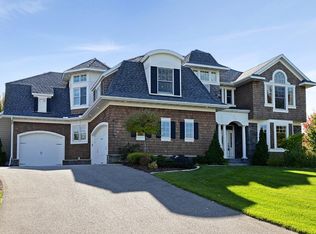 6900 Lucy Ridge Ln, Chanhassen, MN 55317