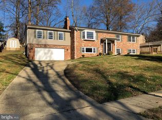 8910 Bluegate Dr, Fairfax, VA 22031