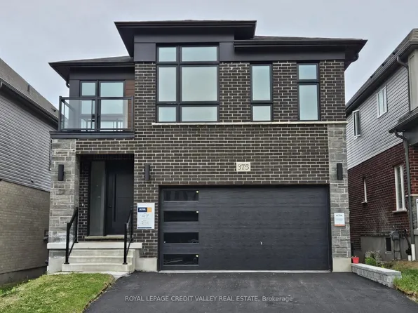 375 Chokecherry Cres, Waterloo, ON N2V 0H1