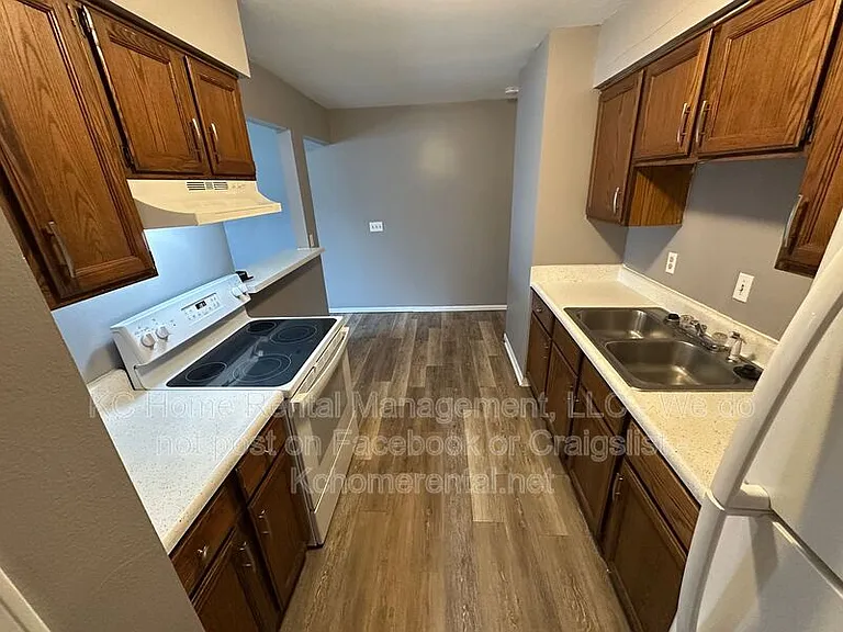 551 N Somerset Ter #A — Photo 11